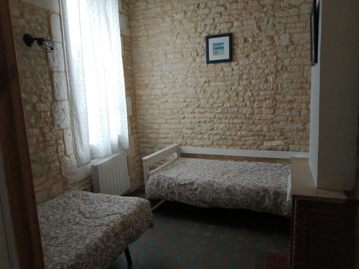 Le Logis De La Venise Verte Saint-Hilaire-la-Palud ภายนอก รูปภาพ